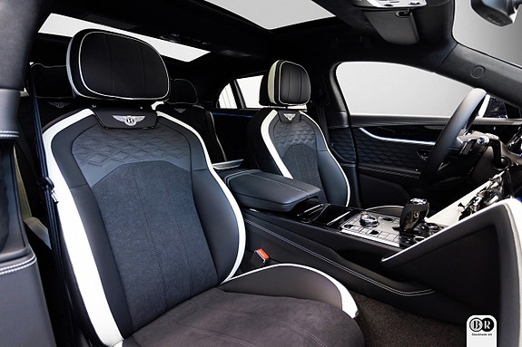 Bentley Flying Spur 15 of 23