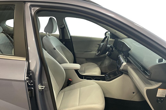 Hyundai Kona 13 of 23