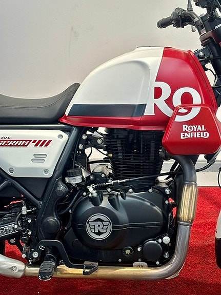Royal Enfield Scram 411 2 of 5