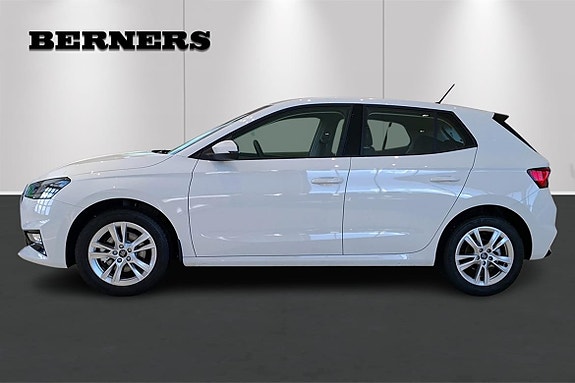 Skoda Fabia 2 of 5