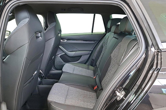Skoda Octavia 10 of 21