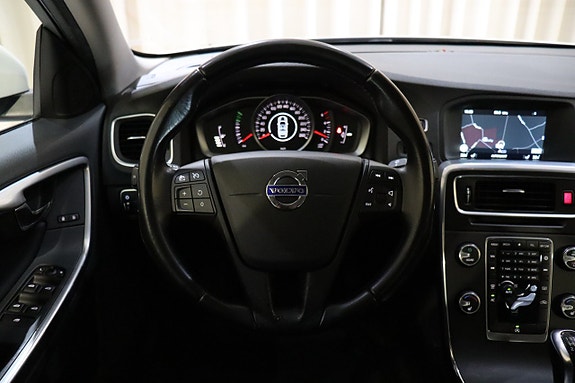 Volvo S60 16 of 27