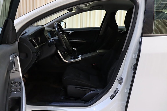 Volvo S60 13 of 27