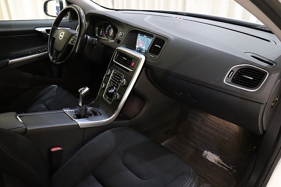 Volvo S60 25 of 27