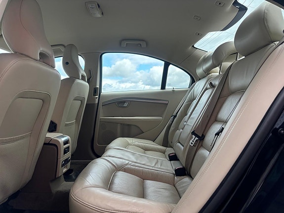 Volvo S80 21 of 28