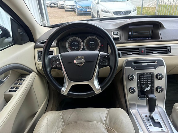 Volvo S80 10 of 28