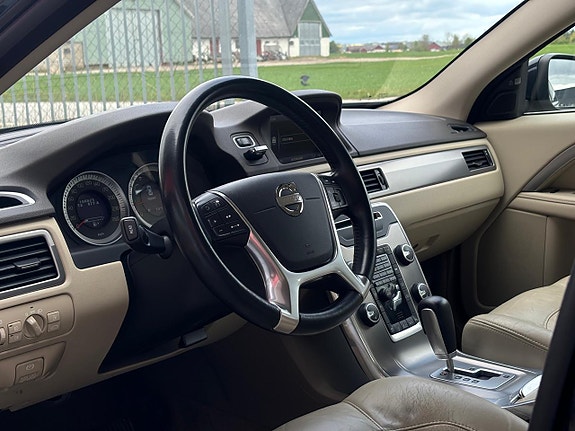 Volvo S80 8 of 28