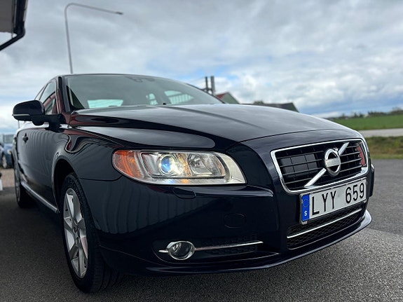 Volvo S80 27 of 28
