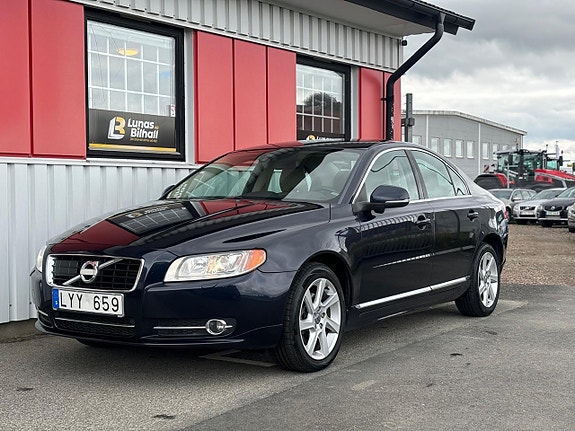 Volvo S80 2 of 28