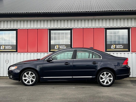 Volvo S80 3 of 28