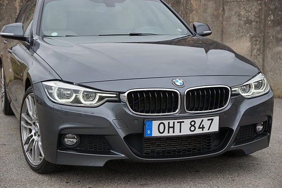 BMW 320d 3 of 5