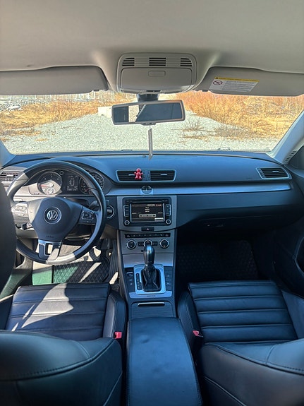 Volkswagen Passat 3 of 5
