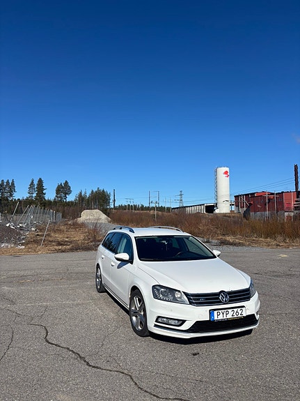 Volkswagen Passat 2 of 5