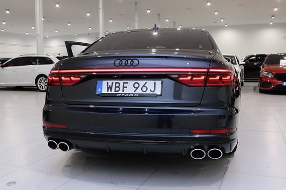 Audi S8 11 of 30
