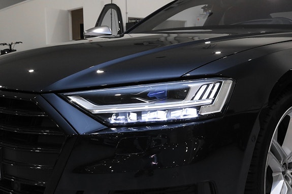 Audi S8 10 of 30