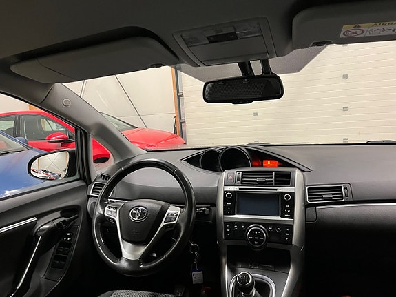 Toyota Verso 12 of 18