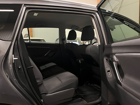Toyota Verso 11 of 18