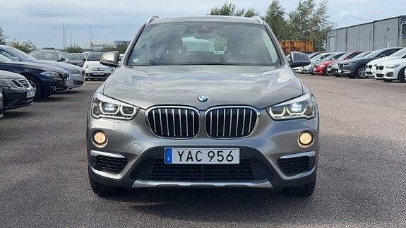 BMW X1 2 of 30