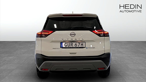 Nissan X-Trail 7 of 9