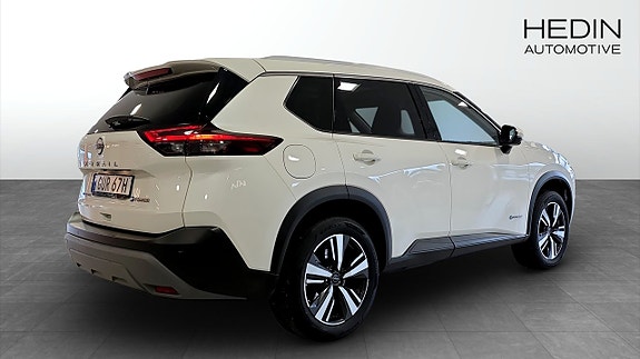 Nissan X-Trail 2 of 9