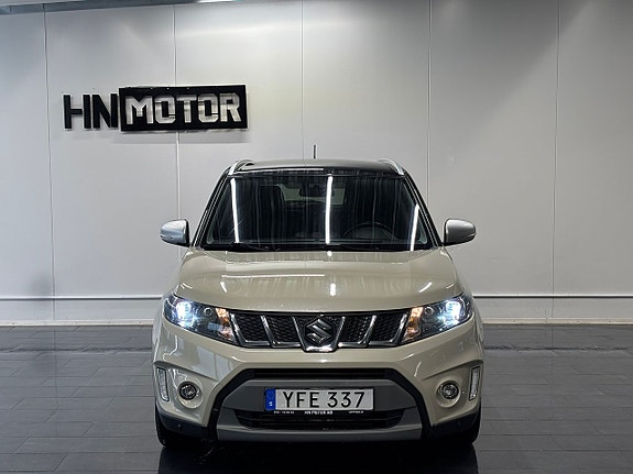 Suzuki Vitara 3 of 29