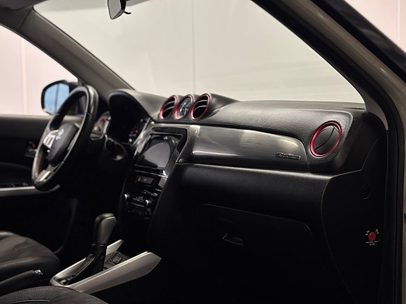 Suzuki Vitara 27 of 29