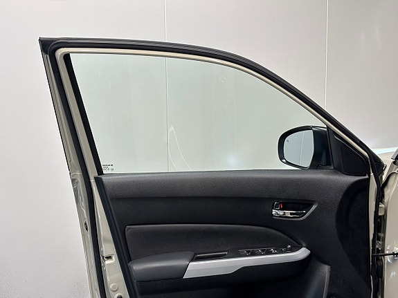 Suzuki Vitara 12 of 29