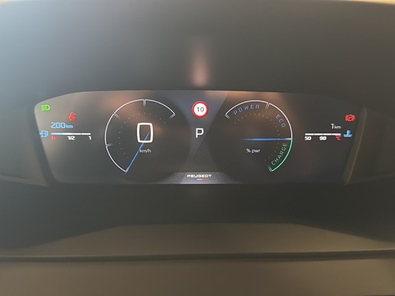 Peugeot 2008 10 of 19