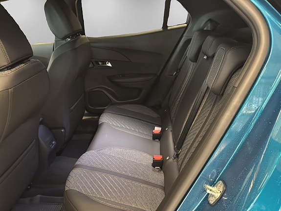 Peugeot 2008 9 of 19