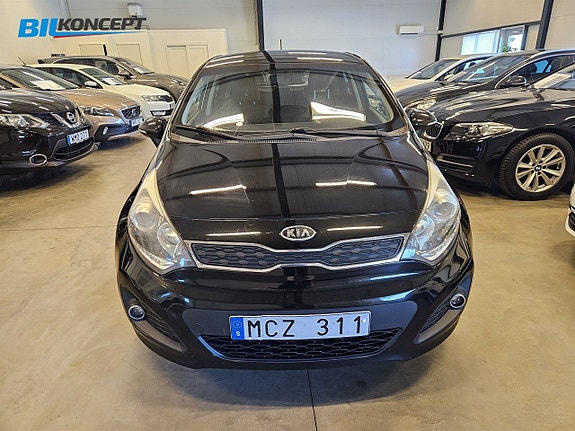 Kia Rio 5 of 17