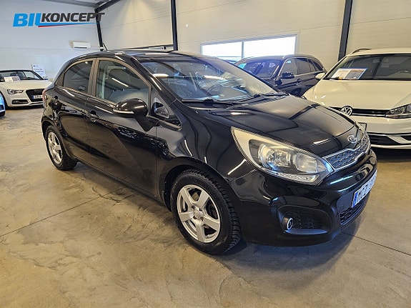 Kia Rio 2 of 17