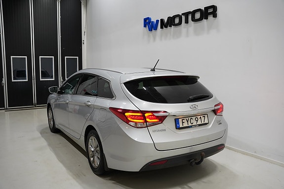 Hyundai i40 4 of 5
