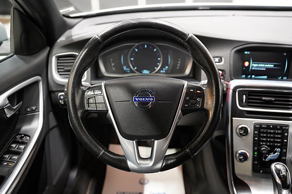 Volvo V60 11 of 22