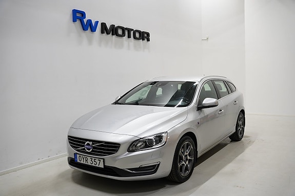 Volvo V60 2 of 22