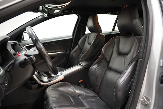 Volvo V60 7 of 22