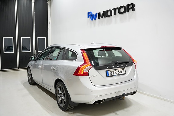 Volvo V60 4 of 22