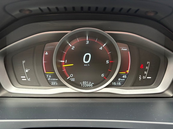 Volvo V60 12 of 22