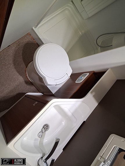 Adria Coral Supreme S 650 SF / ALDE 21 of 21