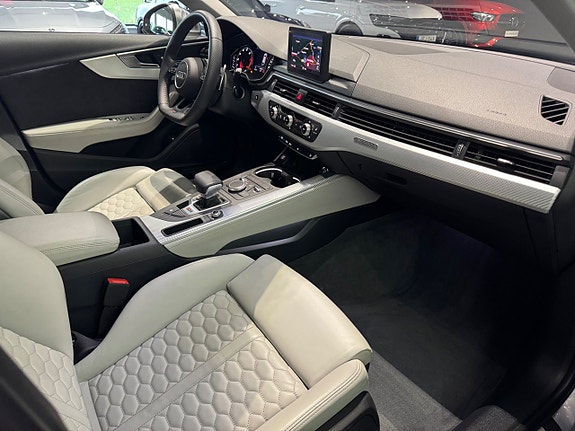 Audi RS4 6 of 15