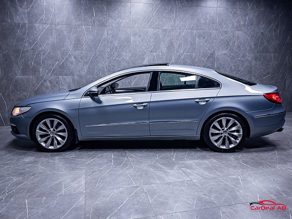 Volkswagen Passat CC 4 of 5
