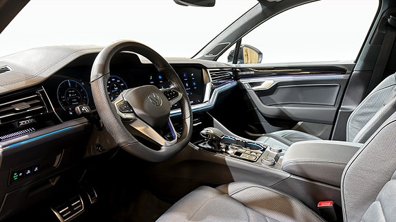 Volkswagen Touareg 7 of 26