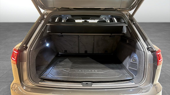 Volkswagen Touareg 13 of 26