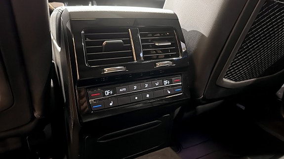 Volkswagen Touareg 19 of 26