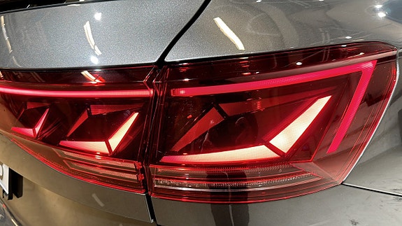 Volkswagen Touareg 17 of 26