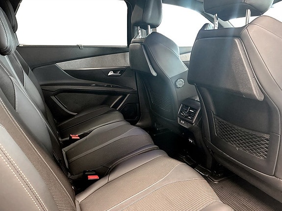 Peugeot 5008 15 of 18