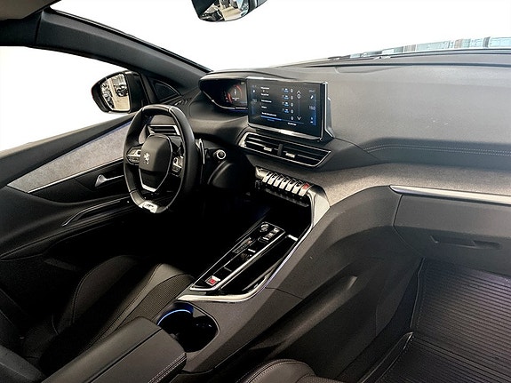 Peugeot 5008 14 of 18