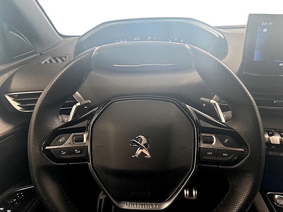 Peugeot 5008 8 of 18