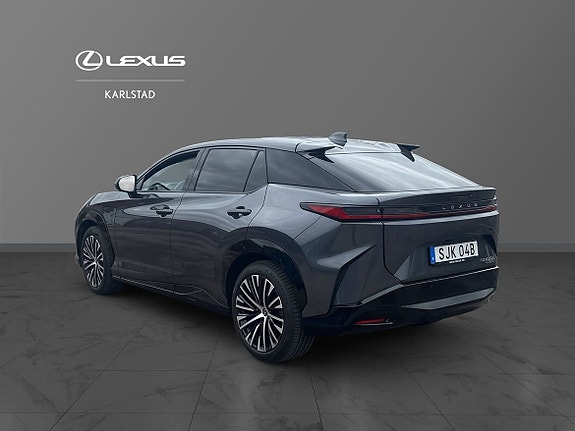Lexus RZ450e 2 of 11