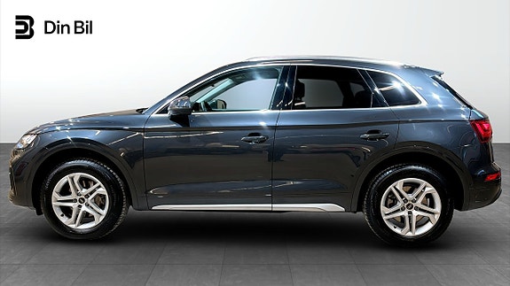 Audi Q5 2 of 5