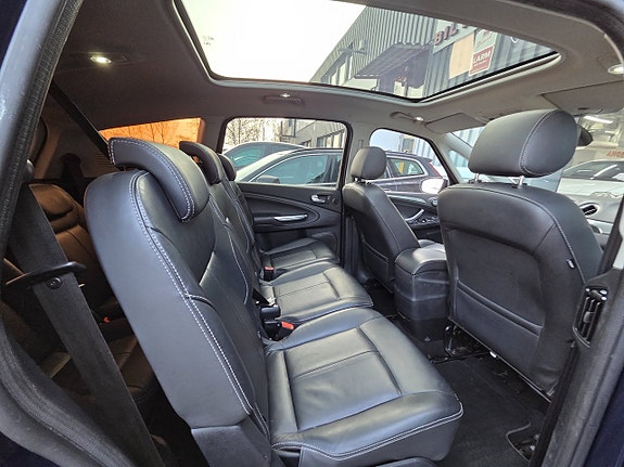 Ford S-MAX 10 of 14